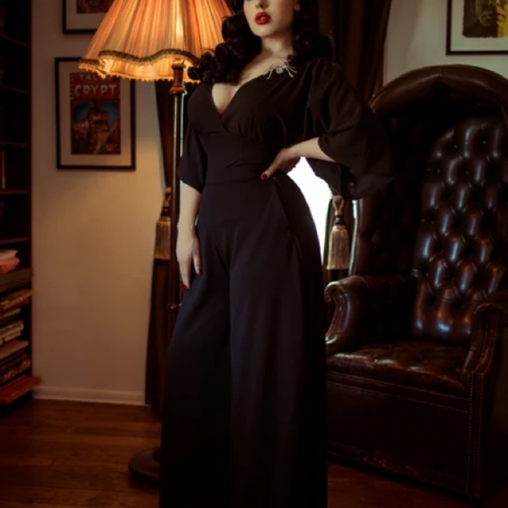 La Femme En Noir Black Widow Palazzo Pants